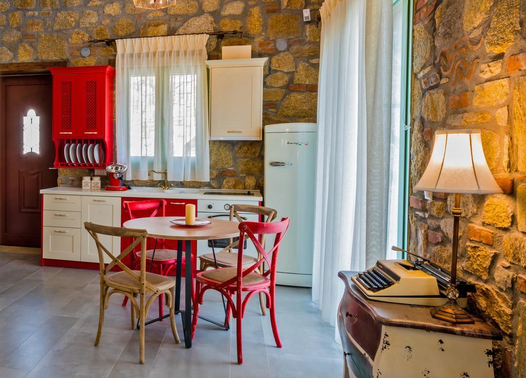 Mediterraneo Luxury Suites Halkidiki Вурвуру Екстериор снимка