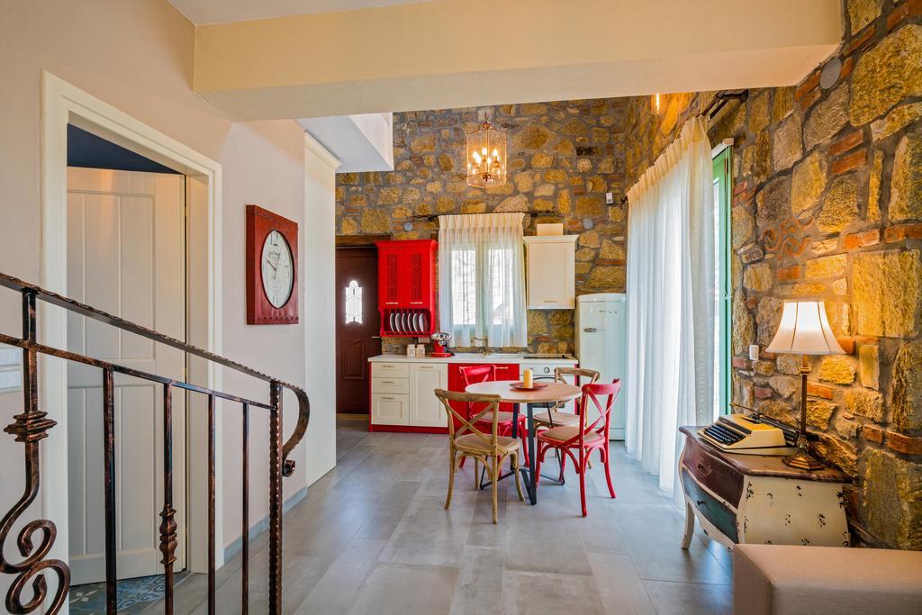Mediterraneo Luxury Suites Halkidiki Вурвуру Екстериор снимка