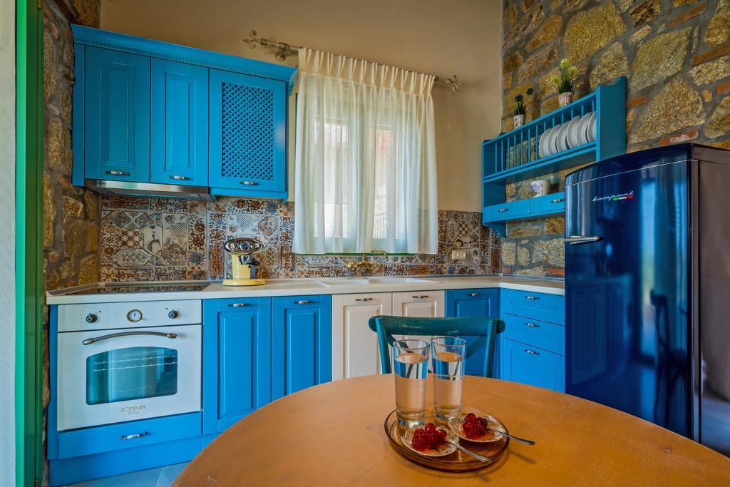 Mediterraneo Luxury Suites Halkidiki Вурвуру Екстериор снимка