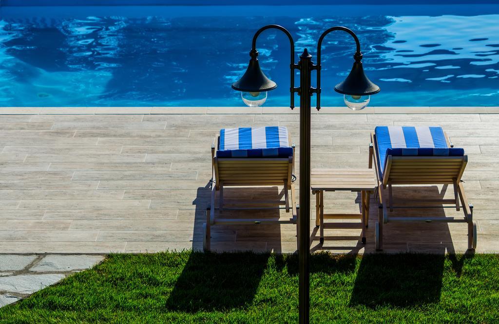 Mediterraneo Luxury Suites Halkidiki Вурвуру Екстериор снимка
