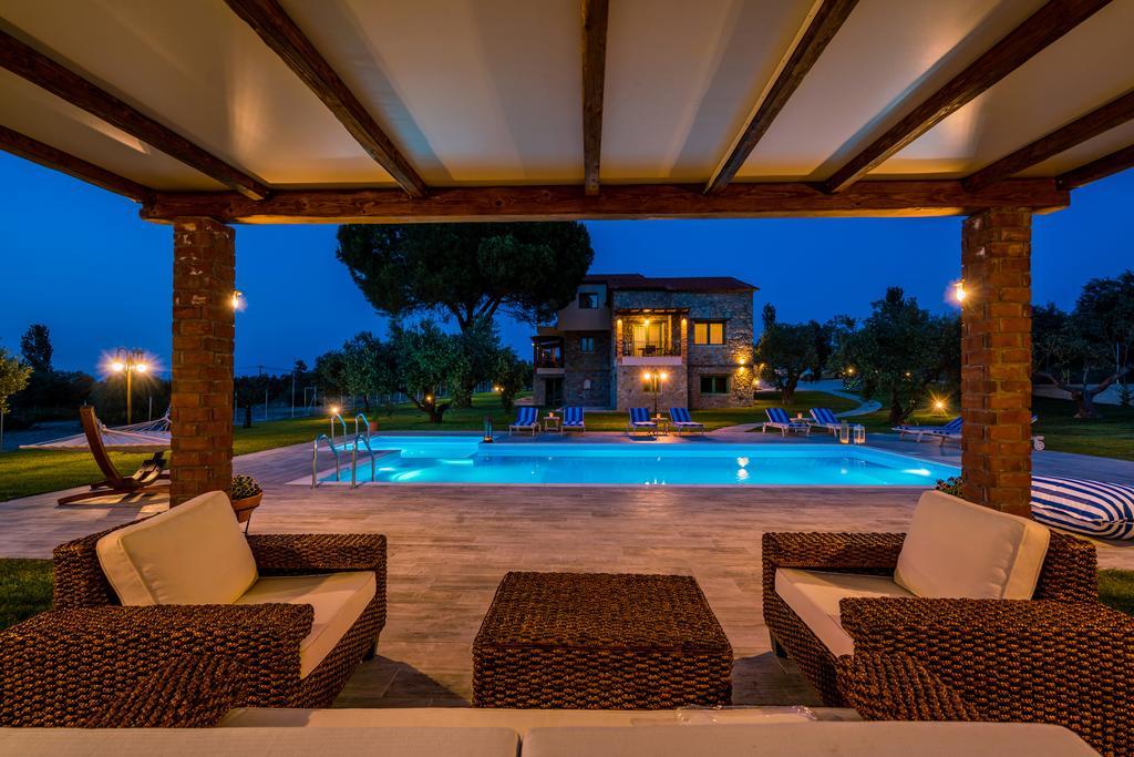 Mediterraneo Luxury Suites Halkidiki Вурвуру Екстериор снимка