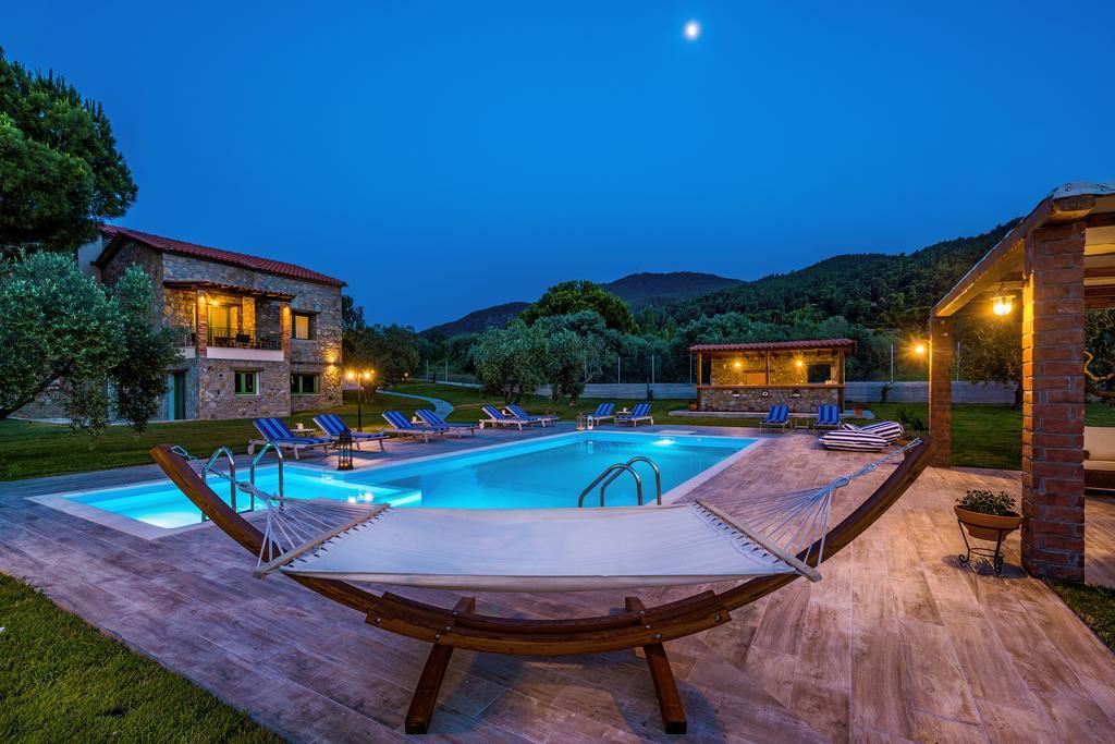 Mediterraneo Luxury Suites Halkidiki Вурвуру Екстериор снимка