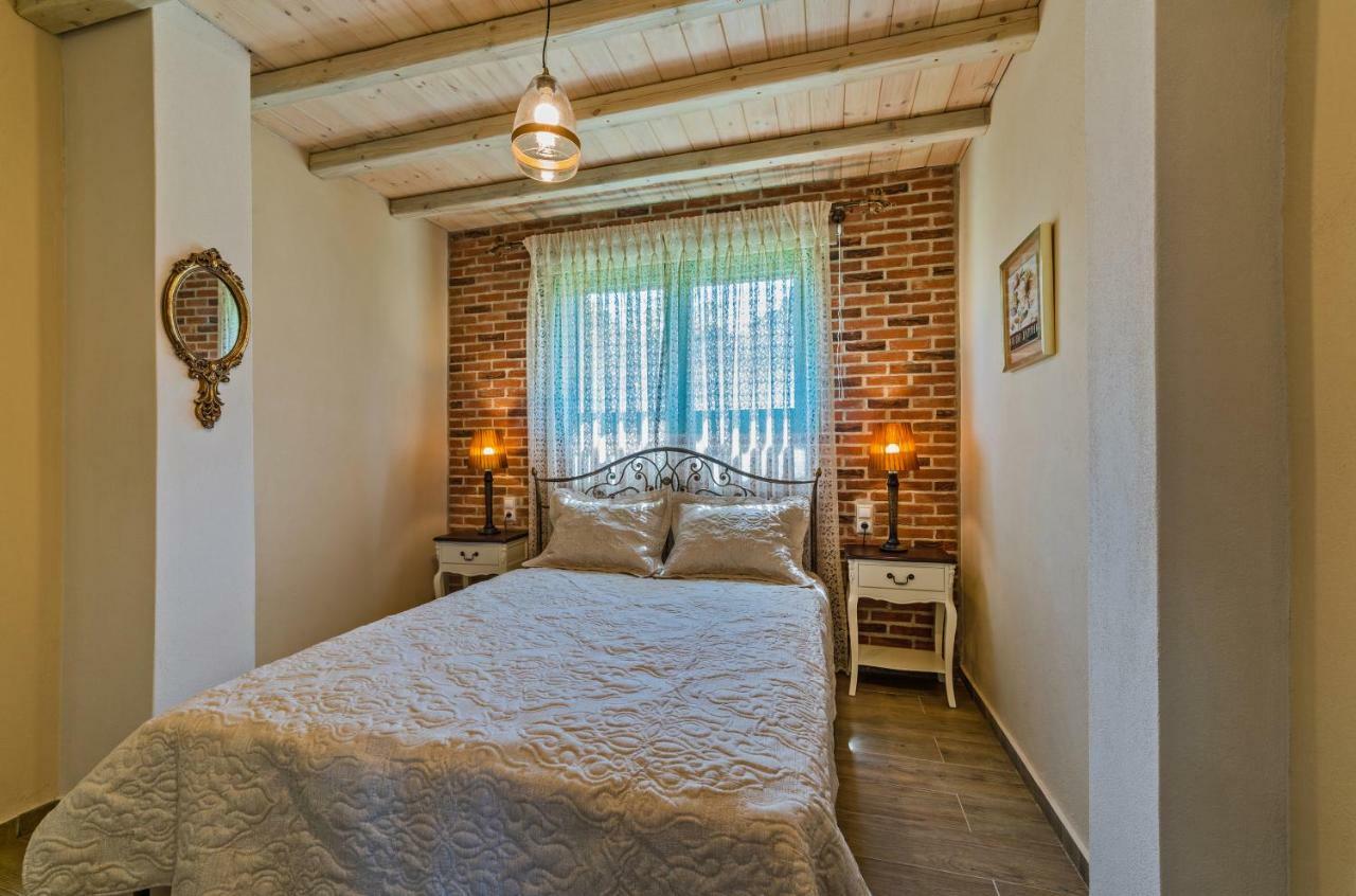 Mediterraneo Luxury Suites Halkidiki Вурвуру Екстериор снимка